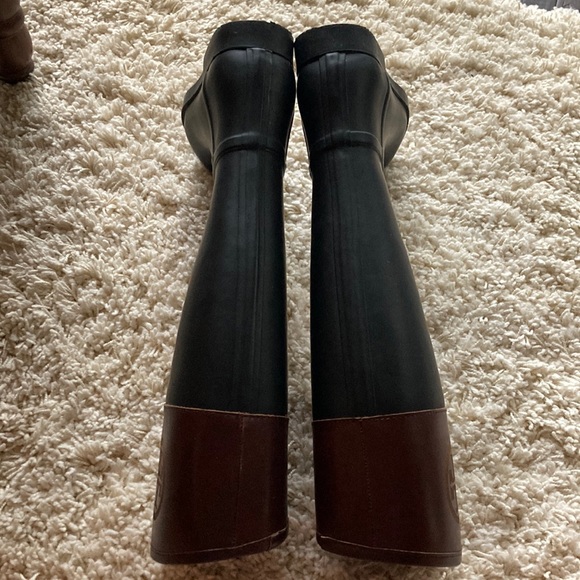 Tory Burch leather and rubber rainboots - Picture 4 of 6